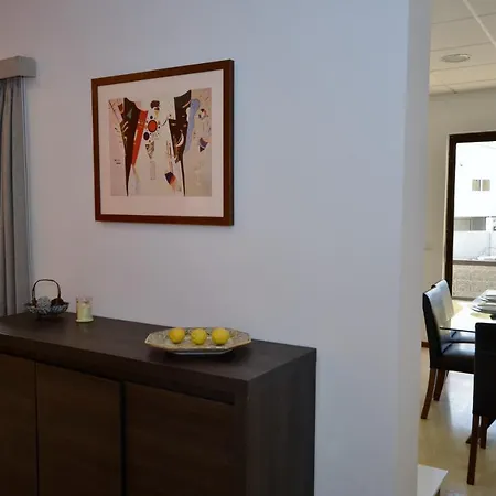 City Living Tk 2 Rm 3. بيت ضيافة *
